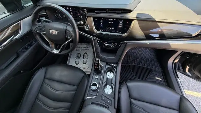 2022 Cadillac XT6 Sport