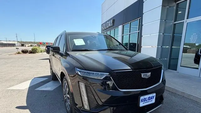 2022 Cadillac XT6 Sport