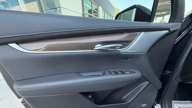 2022 Cadillac XT6 Sport