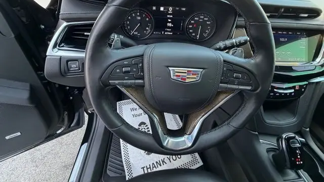 2022 Cadillac XT6 Sport