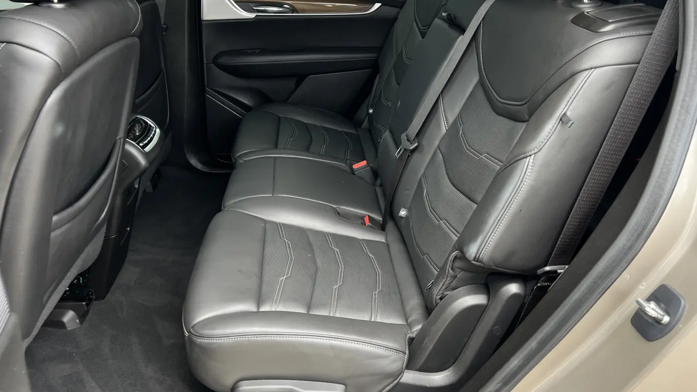 2023 Cadillac XT6 Sport
