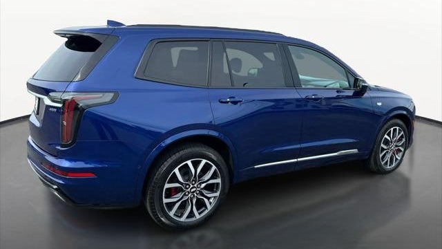 2025 Cadillac XT6 Sport