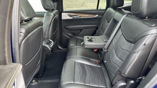 2025 Cadillac XT6 Sport
