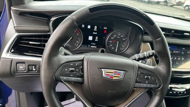 2025 Cadillac XT6 Sport