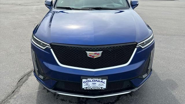 2025 Cadillac XT6 Sport