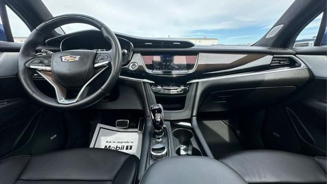2025 Cadillac XT6 Sport