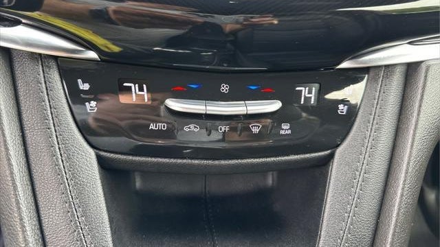 2025 Cadillac XT6 Sport