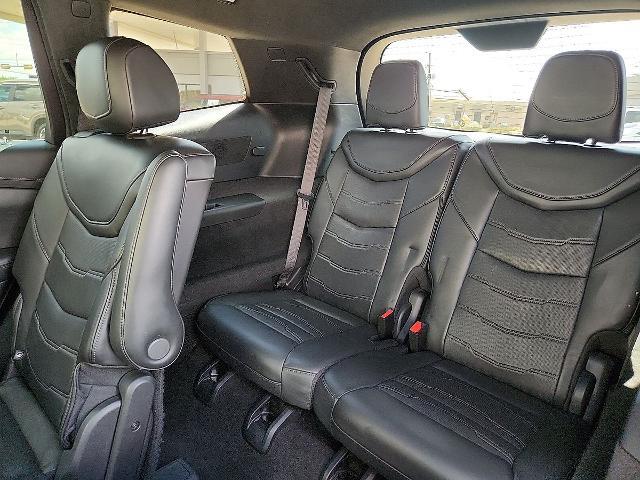 2023 Cadillac XT6 - $43,990