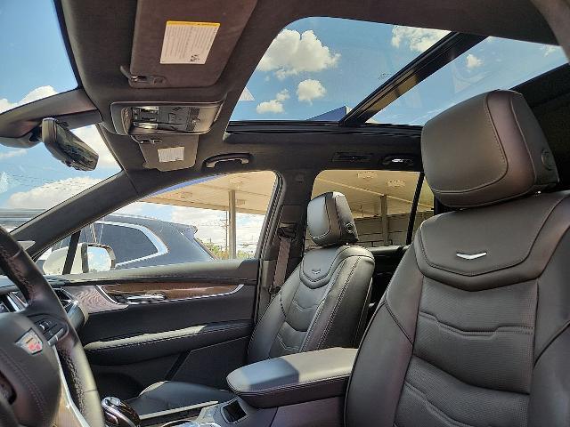 2023 Cadillac XT6 - $43,990