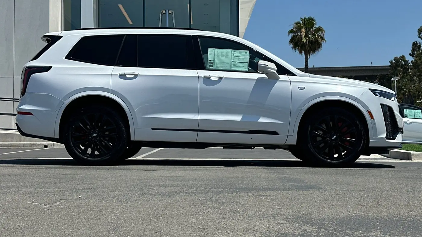 2024 Cadillac XT6 Sport