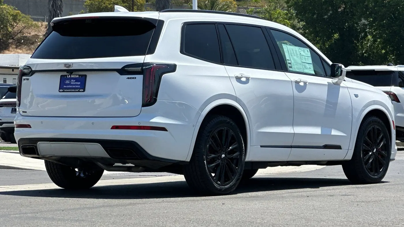 2024 Cadillac XT6 Sport