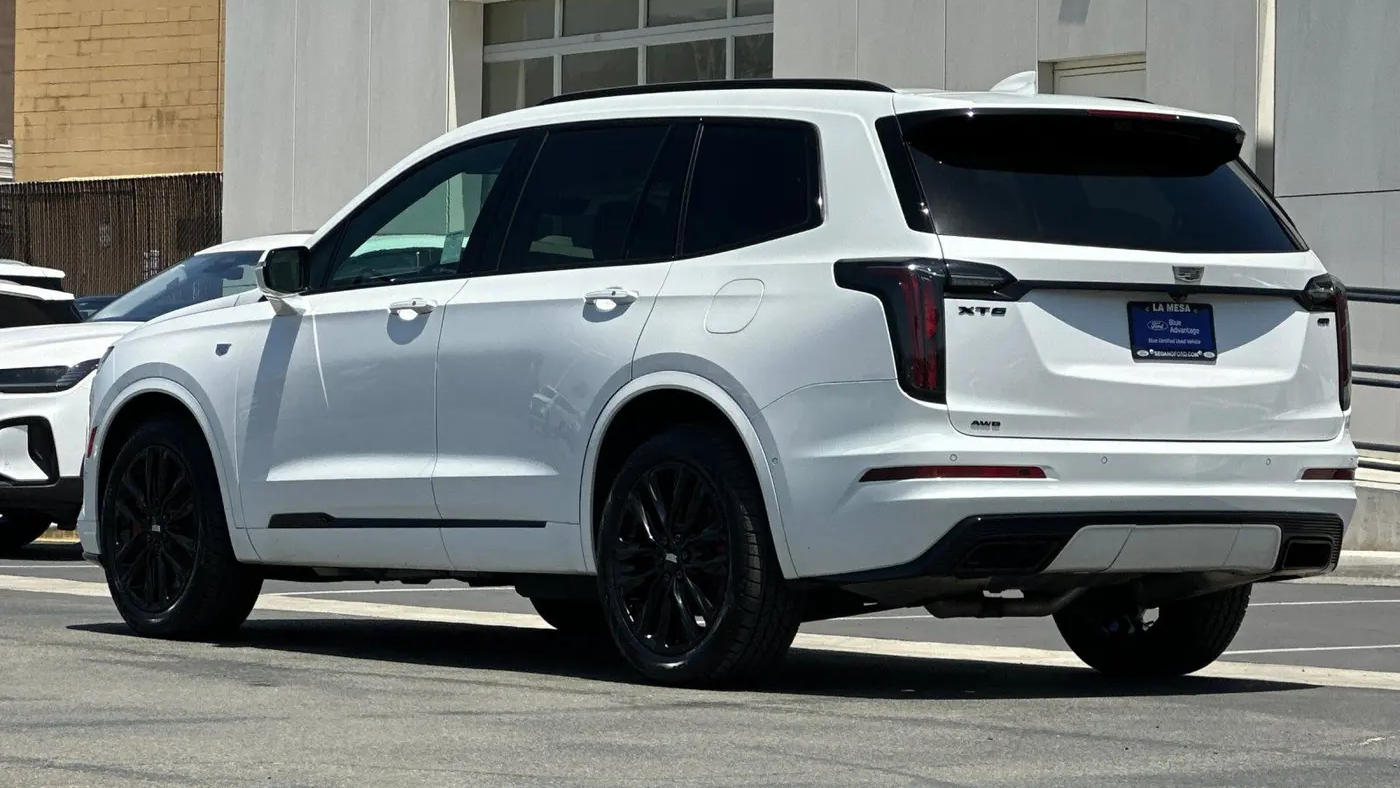 2024 Cadillac XT6 Sport