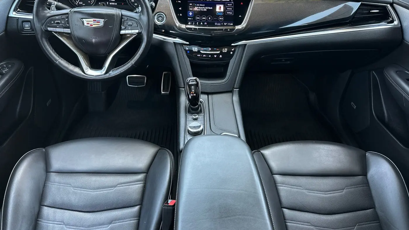 2024 Cadillac XT6 Sport