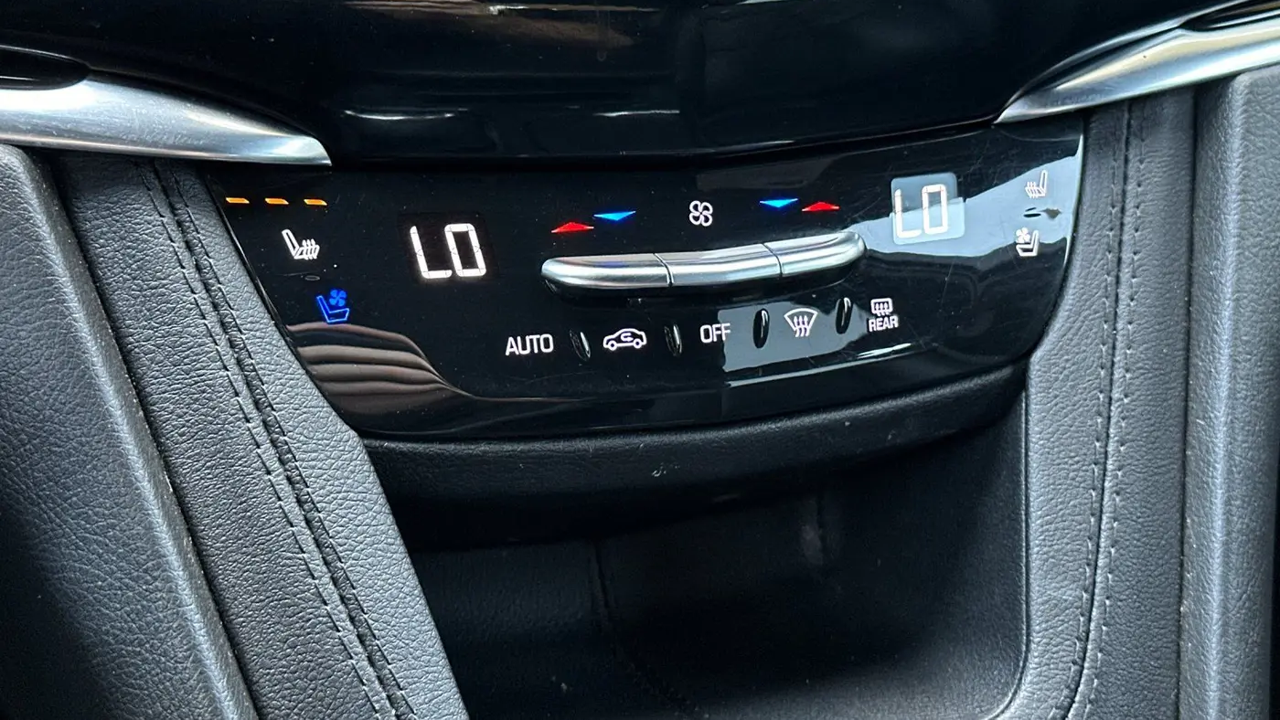 2024 Cadillac XT6 Sport