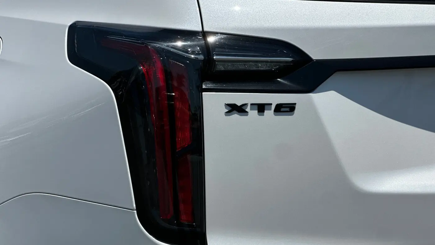 2024 Cadillac XT6 Sport