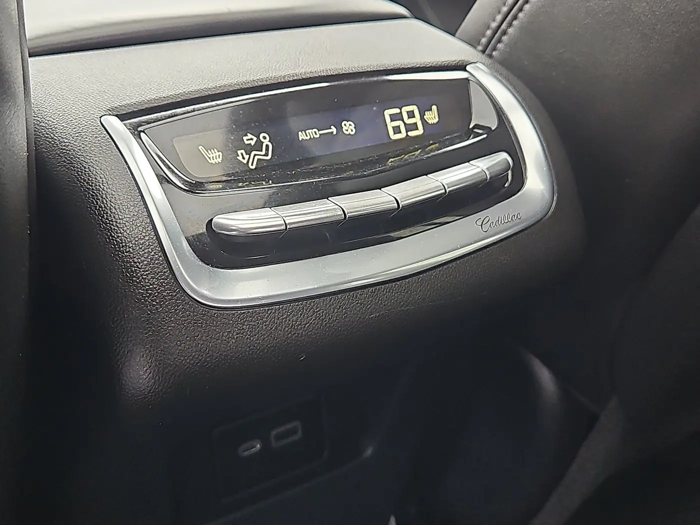 2023 Cadillac XT6 - $42,686