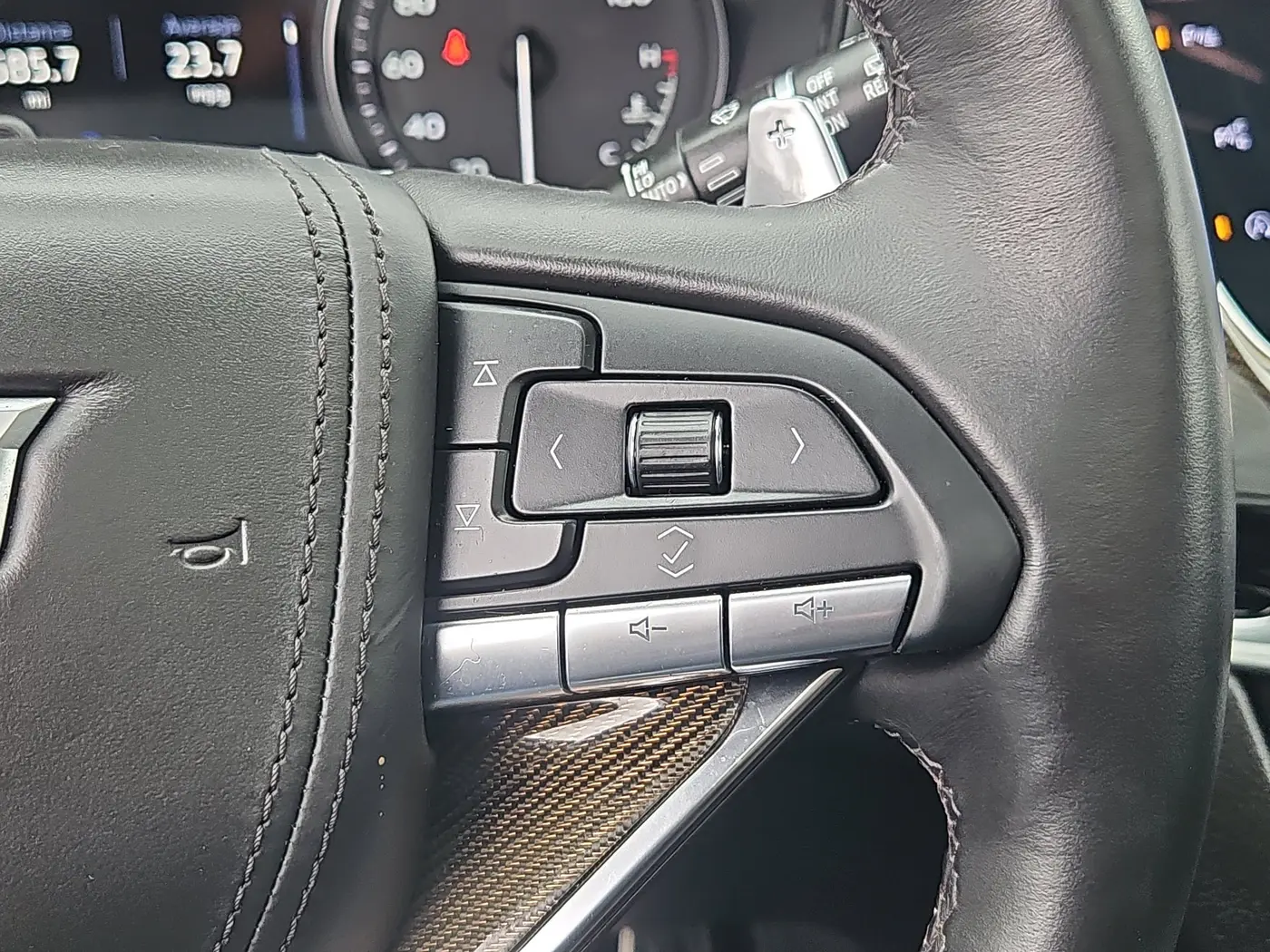 2023 Cadillac XT6 - $42,686