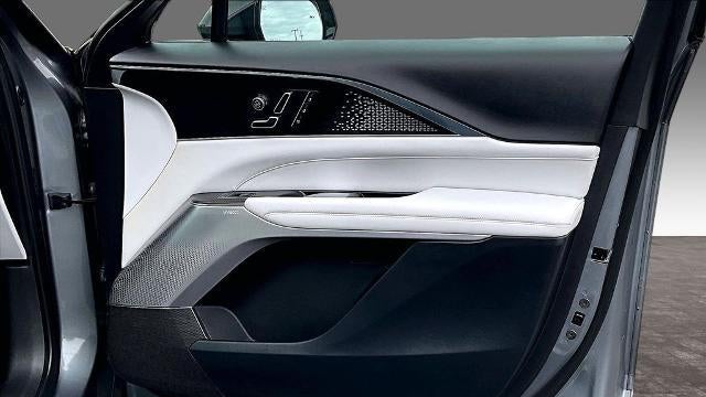 2023 Cadillac LYRIQ Luxury