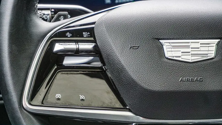 2024 Cadillac LYRIQ Tech