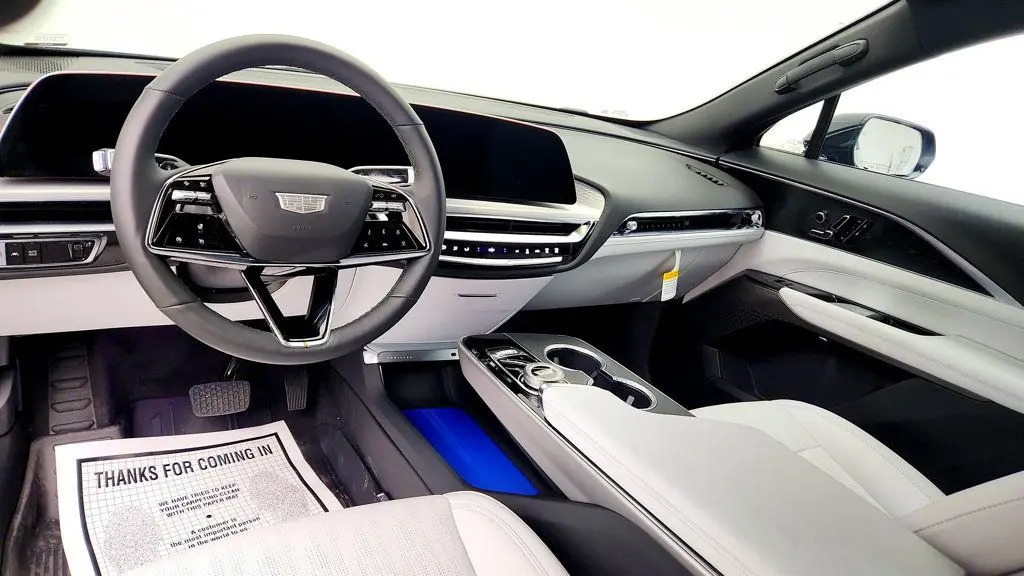 2025 Cadillac Lyriq - $44,995