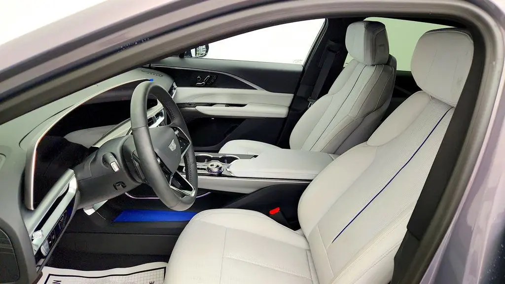 2025 Cadillac Lyriq - $45,495