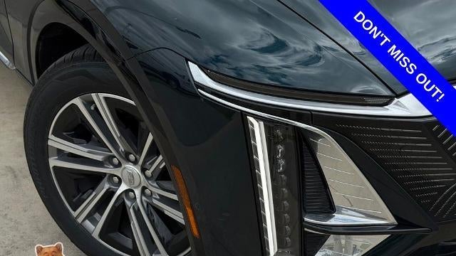 2024 Cadillac LYRIQ Luxury 1