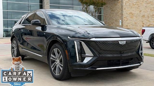 2024 Cadillac LYRIQ Luxury 1