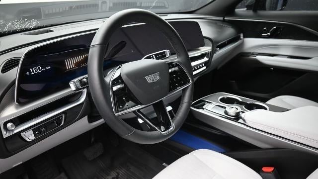 2024 Cadillac LYRIQ Luxury 1