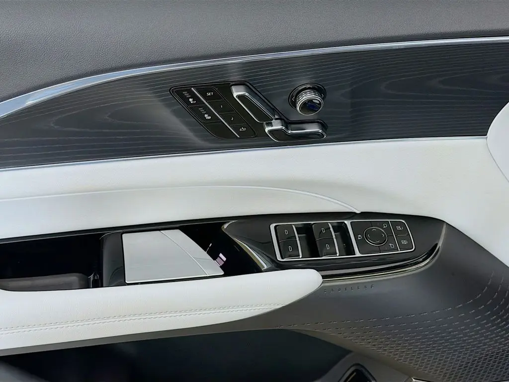 2024 Cadillac Lyriq - $38,599