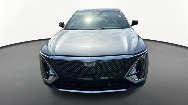 2024 Cadillac LYRIQ Luxury 1