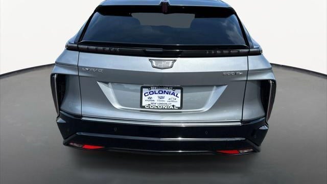 2024 Cadillac LYRIQ Luxury 1