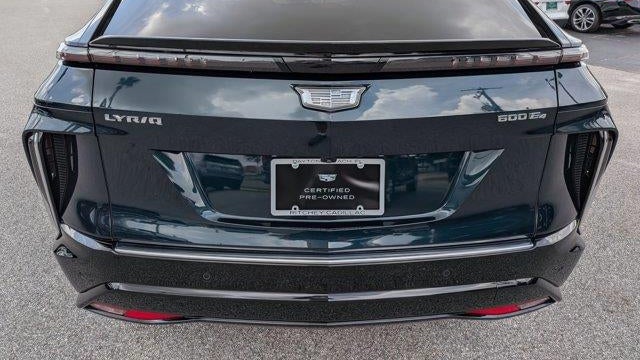 2024 Cadillac LYRIQ Luxury 1