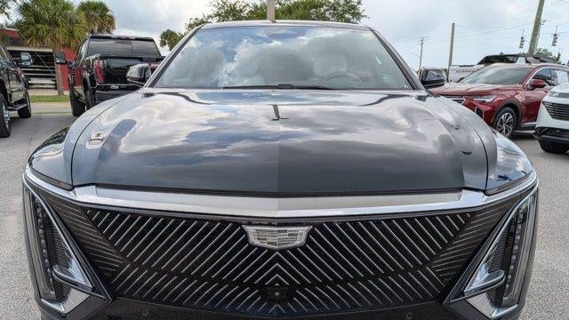 2024 Cadillac LYRIQ Luxury 1