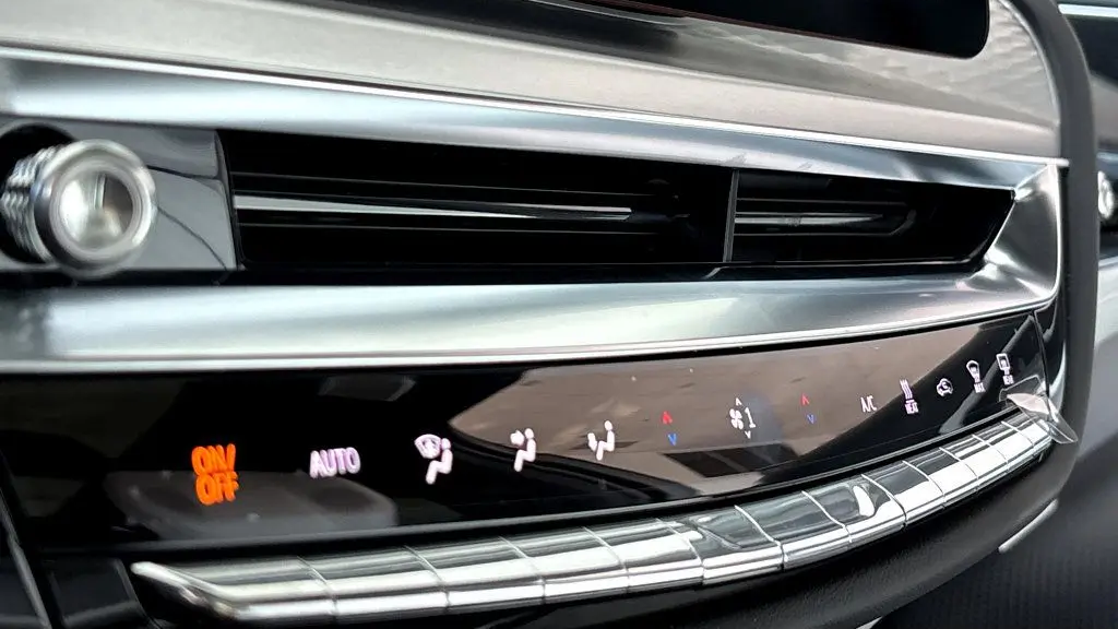2026 Cadillac LYRIQ Premium Luxury