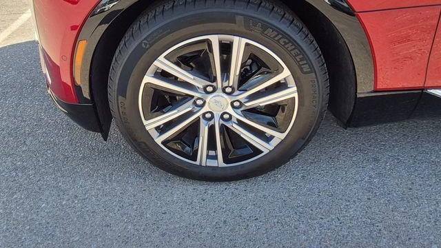 2024 Cadillac LYRIQ Luxury 2