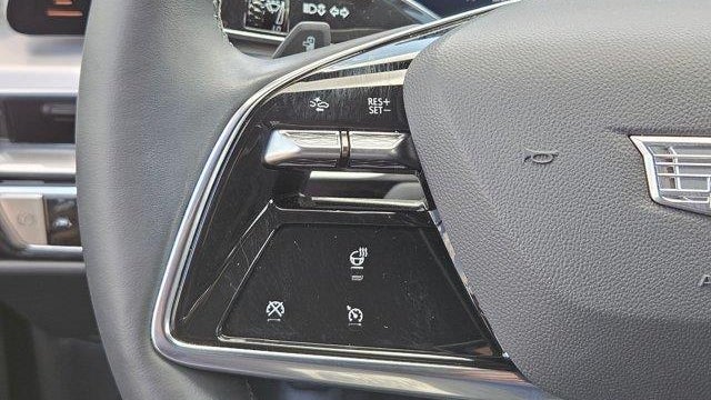 2024 Cadillac LYRIQ Sport 1