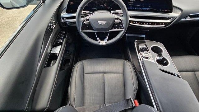 2024 Cadillac LYRIQ Sport 1