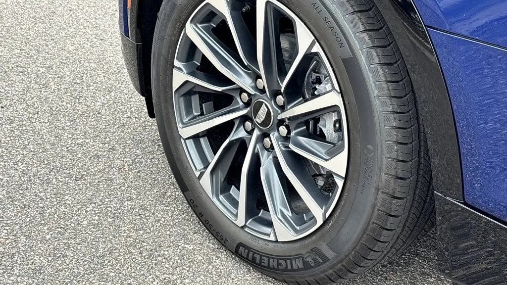 2025 Cadillac LYRIQ Sport 1