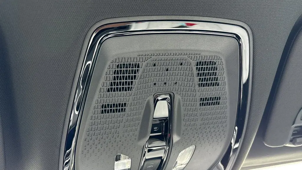 2025 Cadillac LYRIQ Sport 1