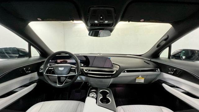2025 Cadillac LYRIQ Sport 1
