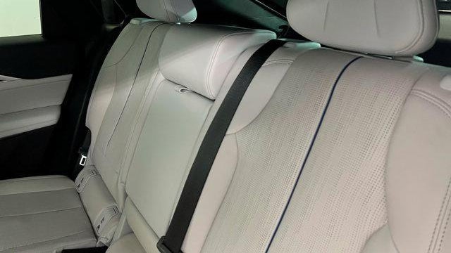 2025 Cadillac LYRIQ Sport 1