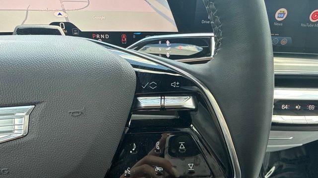 2024 Cadillac LYRIQ Sport 2