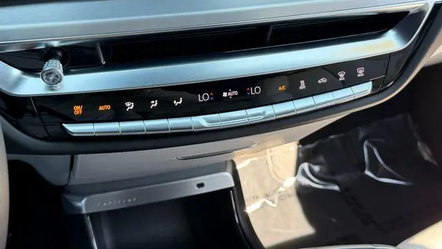 2025 Cadillac LYRIQ Sport 2