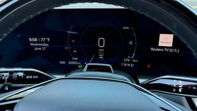 2025 Cadillac LYRIQ Sport 2