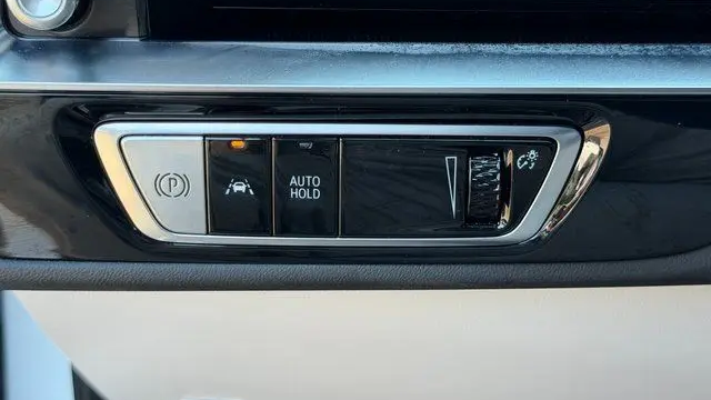 2025 Cadillac LYRIQ Sport 2