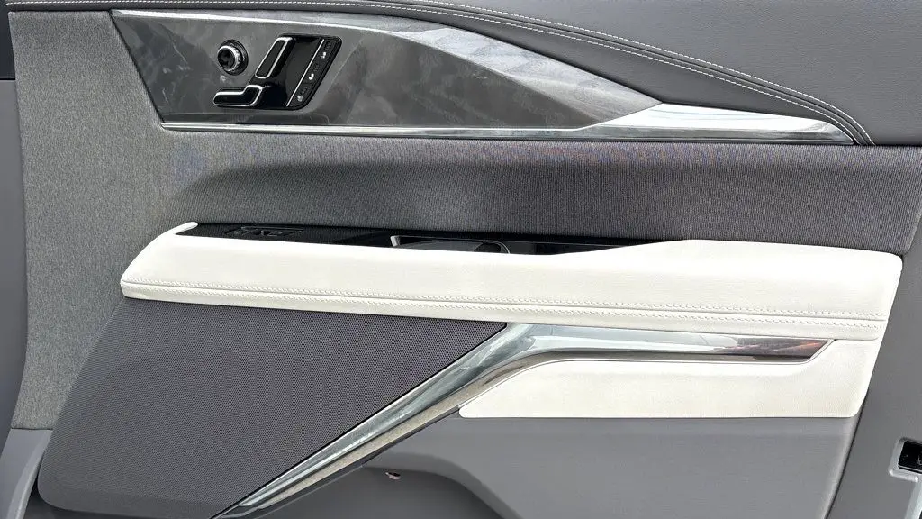 2026 Cadillac Escalade IQL Sport