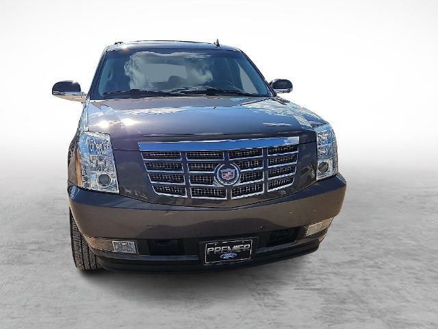 2011 Cadillac Escalade - $16,899