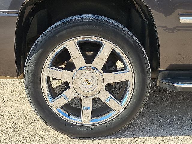 2011 Cadillac Escalade - $16,899