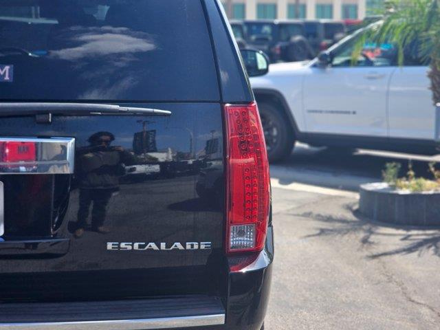 2012 Cadillac Escalade - $14,032