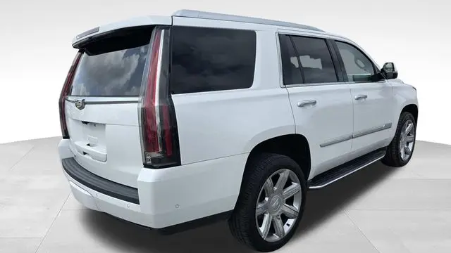 2018 Cadillac Escalade Luxury